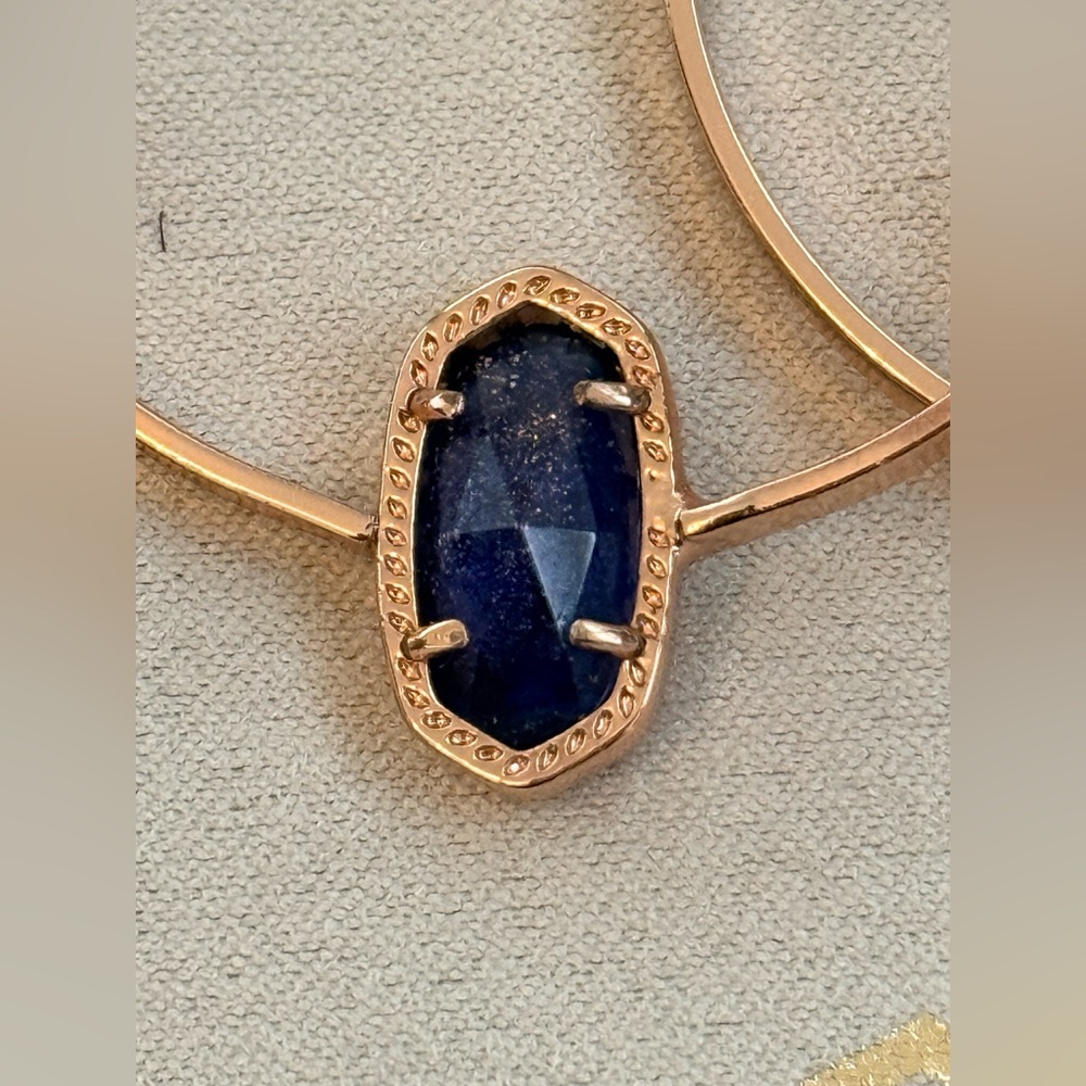 Kendra Scott Elora earrings in rose gold and navy blue dusted glass - Picture 4 of 9
